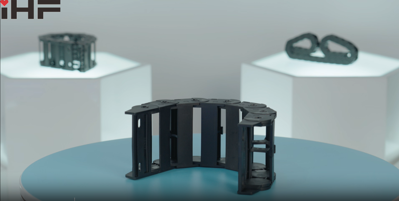 Ottimizza la protezione dei cavi con soluzioni personalizzate per portacavi in ​​plastica