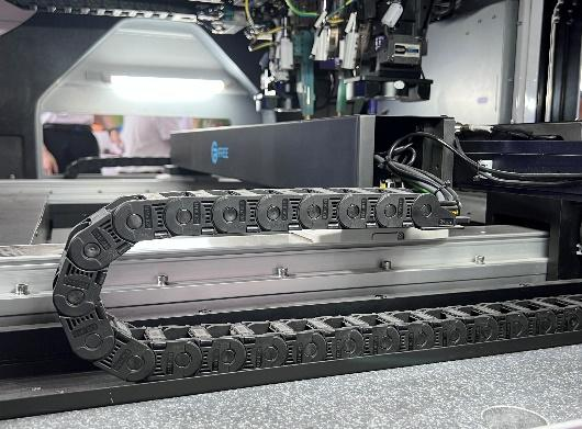 Catena portacavi in ​​nylon iHF economica e silenziosa