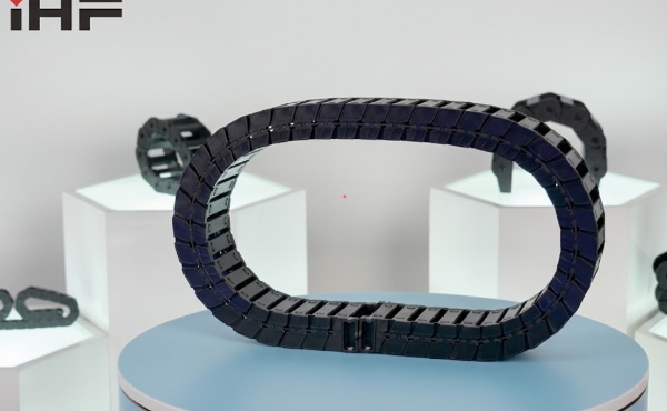 Rivoluzionare la gestione dei cavi: la guida definitiva ai portacavi su bobina.